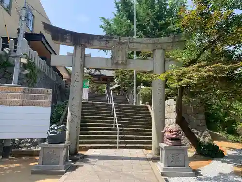 紅葉八幡宮の鳥居