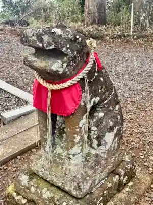 熊野那智神社の{uncategorized: "未分類", other: "その他", undefined: "問題あり", building: "その他建物", grave: "お墓", sacred_gate: "鳥居", guardian: "狛犬", statue: "像", buddha: "仏像", history: "歴史", nature: "自然", garden: "庭園", animal: "動物", pagoda: "塔", temizu: "手水舎", mountain_gate: "山門・神門", sanctuary: "本殿・本堂", subordinate: "末社・摂社", art: "芸術", scenery: "景色", jizo: "地蔵", ema: "絵馬", goshuin: "御朱印", omikuji: "おみくじ", items: "授与品その他", amulet: "お守り", goshuincho: "御朱印帳", eats: "食事", festival: "お祭り", votive_dance: "神楽", shichigosan: "七五三参", wedding: "結婚式", experience: "体験その他", initially: "初詣", around: "周辺", anti_infection: "感染症対策"}