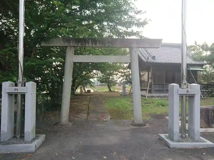 神明社(稲狐)の鳥居