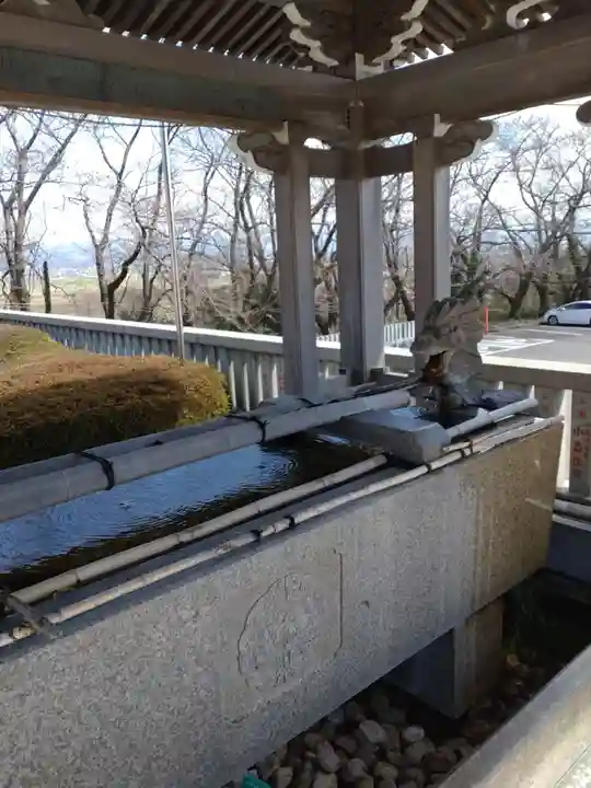 成田山福井別院九頭龍寺の手水舎