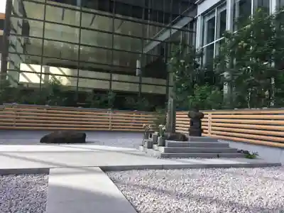 豊川稲荷東京別院の周辺