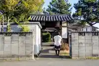 常行院の山門・神門