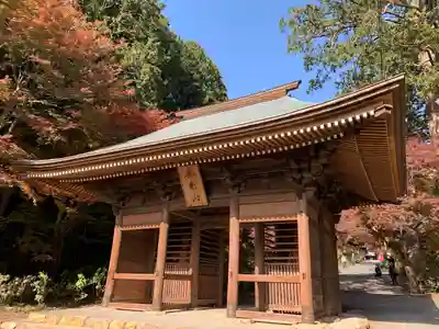 普門寺(切り絵御朱印発祥の寺)の山門・神門