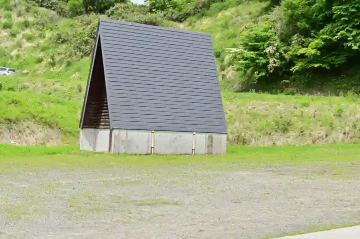 郡殿の池弁財天社(新潟県)