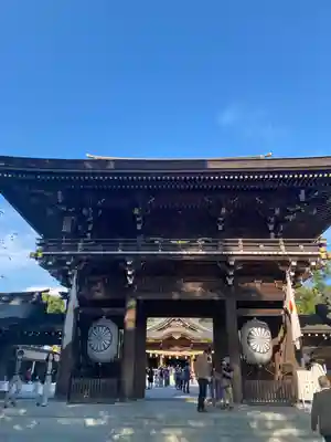 寒川神社の山門・神門