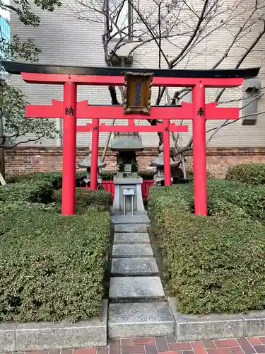 稲荷大明神（浪花町）の鳥居