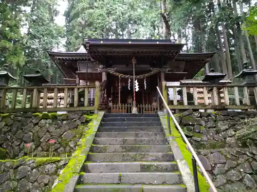 日光大室高龗神社の本殿・本堂