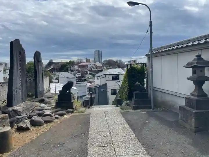 香取神社の{uncategorized: "未分類", other: "その他", undefined: "問題あり", building: "その他建物", grave: "お墓", sacred_gate: "鳥居", guardian: "狛犬", statue: "像", buddha: "仏像", history: "歴史", nature: "自然", garden: "庭園", animal: "動物", pagoda: "塔", temizu: "手水舎", mountain_gate: "山門・神門", sanctuary: "本殿・本堂", subordinate: "末社・摂社", art: "芸術", scenery: "景色", jizo: "地蔵", ema: "絵馬", goshuin: "御朱印", omikuji: "おみくじ", items: "授与品その他", amulet: "お守り", goshuincho: "御朱印帳", eats: "食事", festival: "お祭り", votive_dance: "神楽", shichigosan: "七五三参", wedding: "結婚式", experience: "体験その他", initially: "初詣", around: "周辺", anti_infection: "感染症対策"}