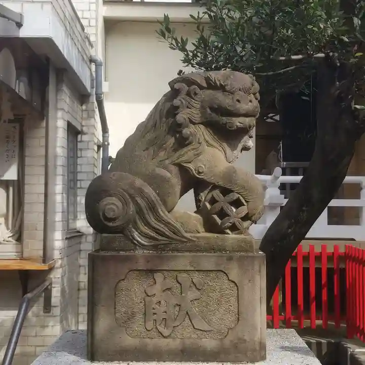 皆中稲荷神社の狛犬