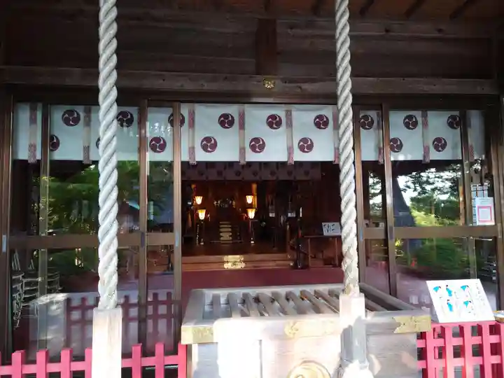 本輪西八幡神社の本殿・本堂
