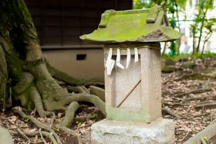半田稲荷神社の末社・摂社