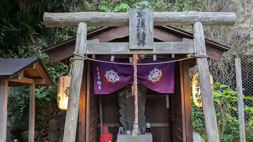 岩窟不動尊（巌窟不動尊／窟堂不動尊／窟堂／岩屋堂）の鳥居