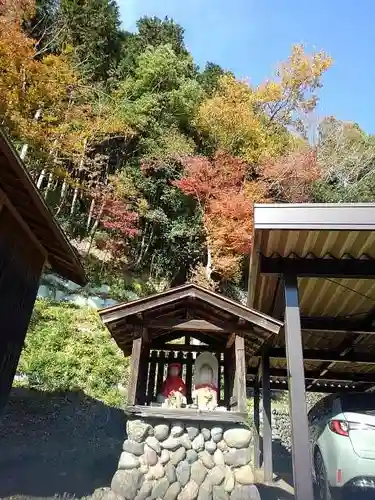 梅岩寺の末社・摂社