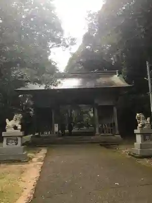 倭文神社の山門・神門
