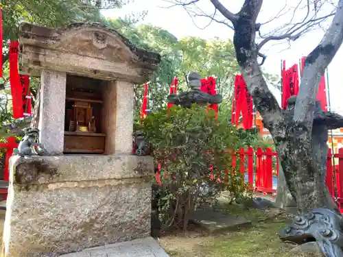 宇賀稲荷神社の末社