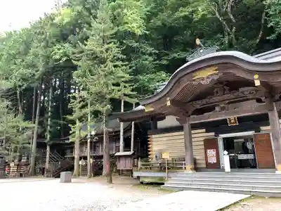 諏訪大社の本殿・本堂