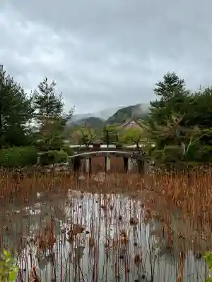 天龍寺の{uncategorized: "未分類", other: "その他", undefined: "問題あり", building: "その他建物", grave: "お墓", sacred_gate: "鳥居", guardian: "狛犬", statue: "像", buddha: "仏像", history: "歴史", nature: "自然", garden: "庭園", animal: "動物", pagoda: "塔", temizu: "手水舎", mountain_gate: "山門・神門", sanctuary: "本殿・本堂", subordinate: "末社・摂社", art: "芸術", scenery: "景色", jizo: "地蔵", ema: "絵馬", goshuin: "御朱印", omikuji: "おみくじ", items: "授与品その他", amulet: "お守り", goshuincho: "御朱印帳", eats: "食事", festival: "お祭り", votive_dance: "神楽", shichigosan: "七五三参", wedding: "結婚式", experience: "体験その他", initially: "初詣", around: "周辺", anti_infection: "感染症対策"}