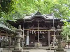 座間神社の本殿