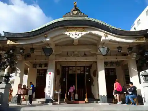 難波八阪神社の本殿