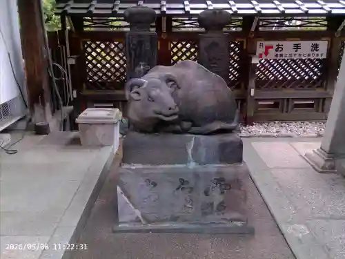 湯島天満宮の{uncategorized: "未分類", other: "その他", undefined: "問題あり", building: "その他建物", grave: "お墓", sacred_gate: "鳥居", guardian: "狛犬", statue: "像", buddha: "仏像", history: "歴史", nature: "自然", garden: "庭園", animal: "動物", pagoda: "塔", temizu: "手水舎", mountain_gate: "山門・神門", sanctuary: "本殿・本堂", subordinate: "末社・摂社", art: "芸術", scenery: "景色", jizo: "地蔵", ema: "絵馬", goshuin: "御朱印", omikuji: "おみくじ", items: "授与品その他", amulet: "お守り", goshuincho: "御朱印帳", eats: "食事", festival: "お祭り", votive_dance: "神楽", shichigosan: "七五三参", wedding: "結婚式", experience: "体験その他", initially: "初詣", around: "周辺", anti_infection: "感染症対策"}