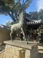 藤森神社の{uncategorized: "未分類", other: "その他", undefined: "問題あり", building: "その他建物", grave: "お墓", sacred_gate: "鳥居", guardian: "狛犬", statue: "像", buddha: "仏像", history: "歴史", nature: "自然", garden: "庭園", animal: "動物", pagoda: "塔", temizu: "手水舎", mountain_gate: "山門・神門", sanctuary: "本殿・本堂", subordinate: "末社・摂社", art: "芸術", scenery: "景色", jizo: "地蔵", ema: "絵馬", goshuin: "御朱印", omikuji: "おみくじ", items: "授与品その他", amulet: "お守り", goshuincho: "御朱印帳", eats: "食事", festival: "お祭り", votive_dance: "神楽", shichigosan: "七五三参", wedding: "結婚式", experience: "体験その他", initially: "初詣", around: "周辺", anti_infection: "感染症対策"}