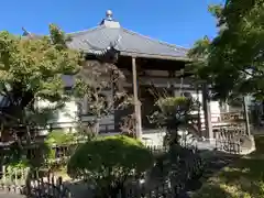 医王寺の本殿