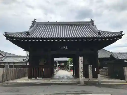 道隆寺の山門