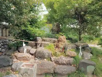 神明社(村合町)の末社・摂社
