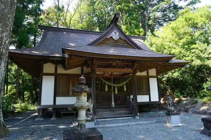 奥泉大井神社の本殿・本堂
