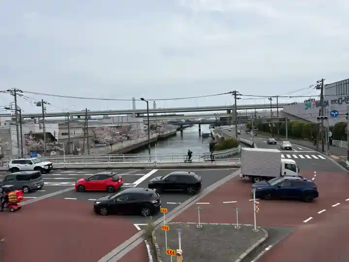 八幡橋八幡神社の{uncategorized: "未分類", other: "その他", undefined: "問題あり", building: "その他建物", grave: "お墓", sacred_gate: "鳥居", guardian: "狛犬", statue: "像", buddha: "仏像", history: "歴史", nature: "自然", garden: "庭園", animal: "動物", pagoda: "塔", temizu: "手水舎", mountain_gate: "山門・神門", sanctuary: "本殿・本堂", subordinate: "末社・摂社", art: "芸術", scenery: "景色", jizo: "地蔵", ema: "絵馬", goshuin: "御朱印", omikuji: "おみくじ", items: "授与品その他", amulet: "お守り", goshuincho: "御朱印帳", eats: "食事", festival: "お祭り", votive_dance: "神楽", shichigosan: "七五三参", wedding: "結婚式", experience: "体験その他", initially: "初詣", around: "周辺", anti_infection: "感染症対策"}