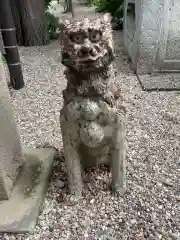 三輪神社の狛犬