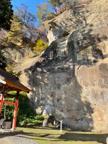 達谷西光寺の仏像