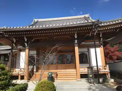 蓮華寺の本殿・本堂