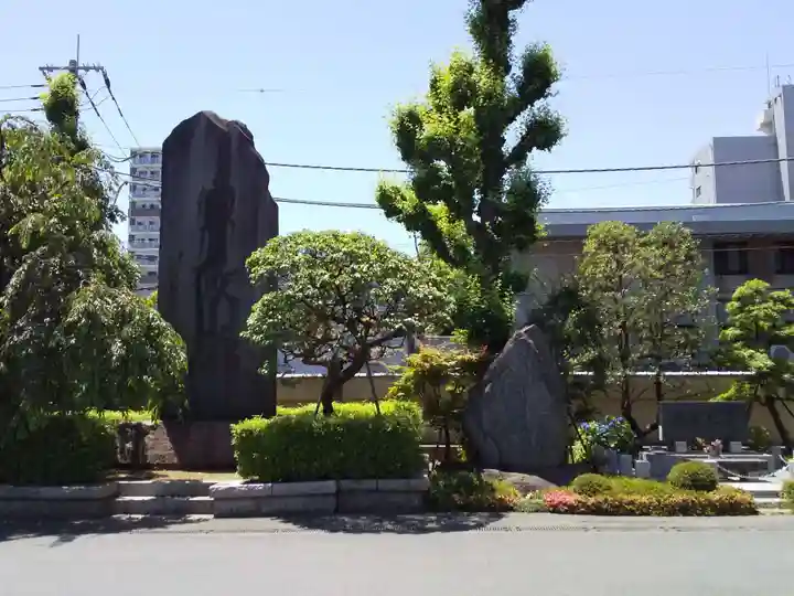 東本願寺の庭園