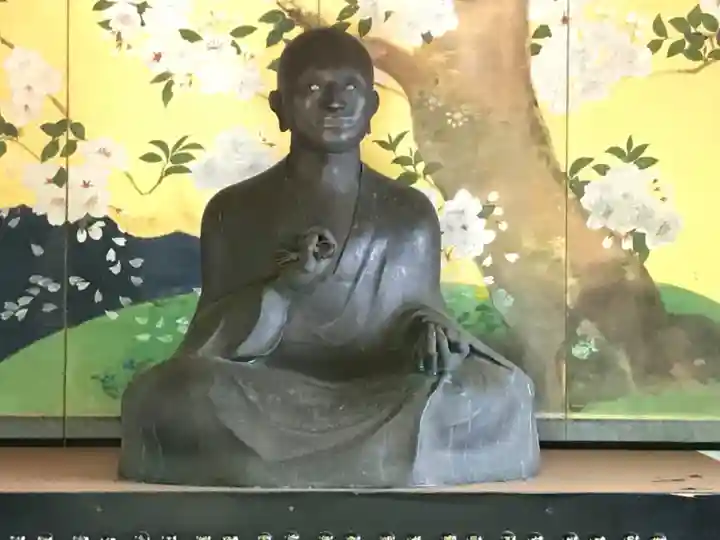 弘法山 大師堂の像