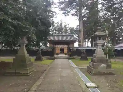 守りの神　藤基神社のその他建物