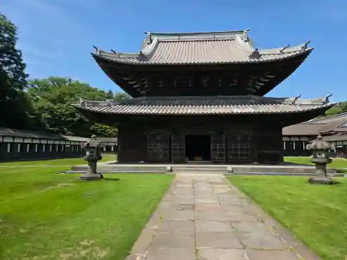 瑞龍寺の{uncategorized: "未分類", other: "その他", undefined: "問題あり", building: "その他建物", grave: "お墓", sacred_gate: "鳥居", guardian: "狛犬", statue: "像", buddha: "仏像", history: "歴史", nature: "自然", garden: "庭園", animal: "動物", pagoda: "塔", temizu: "手水舎", mountain_gate: "山門・神門", sanctuary: "本殿・本堂", subordinate: "末社・摂社", art: "芸術", scenery: "景色", jizo: "地蔵", ema: "絵馬", goshuin: "御朱印", omikuji: "おみくじ", items: "授与品その他", amulet: "お守り", goshuincho: "御朱印帳", eats: "食事", festival: "お祭り", votive_dance: "神楽", shichigosan: "七五三参", wedding: "結婚式", experience: "体験その他", initially: "初詣", around: "周辺", anti_infection: "感染症対策"}