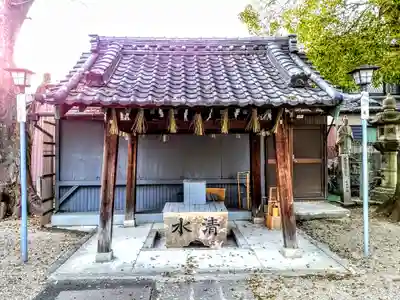 金山神社の手水舎