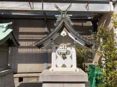 三松稲荷・活動大黒天の本殿・本堂