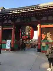 浅草寺の山門