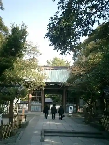 高徳院の山門・神門