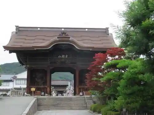 善光寺の山門