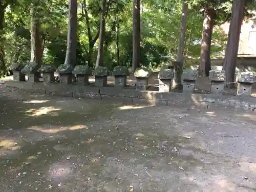 小川泉水神社の末社