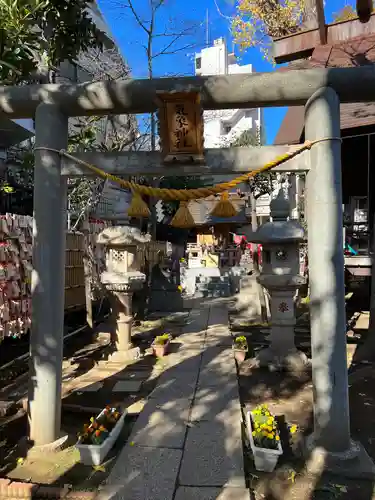 高円寺氷川神社の鳥居