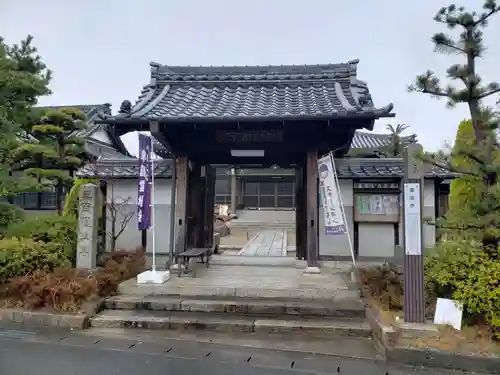 雲居寺の山門