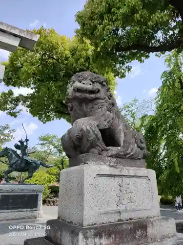 富士山本宮浅間大社の狛犬