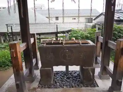 正八幡神社の手水舎