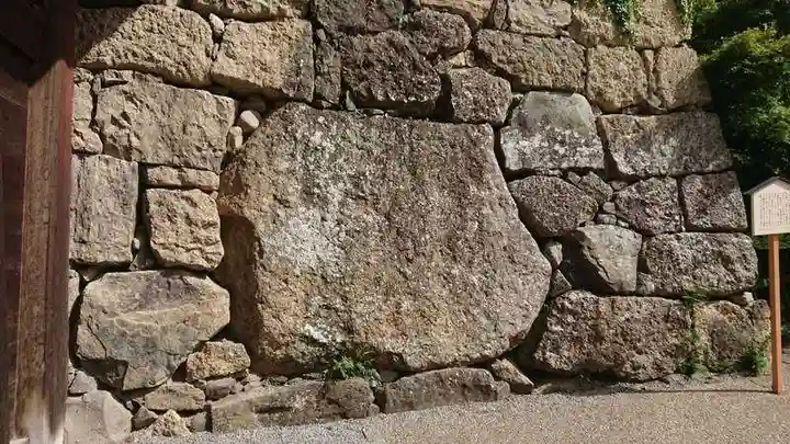 眞田神社の庭園