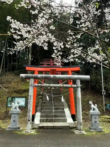 児原稲荷神社の鳥居