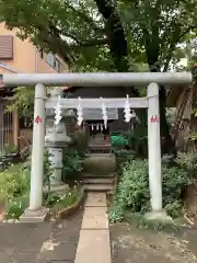 稲荷神社の鳥居